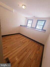 1732 Fontain St photo'