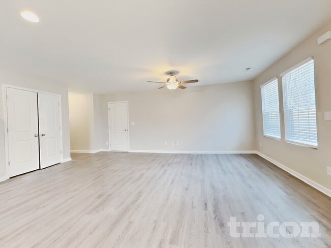 4945 Westerly Dr in Winston-Salem, NC - Building Photo - Building Photo