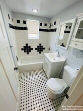 1736 Commonwealth Ave in Boston, MA - Building Photo - Building Photo