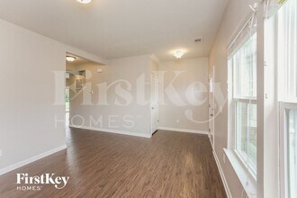 102 Shanache Dr in Spring Hill, TN - Building Photo - Building Photo