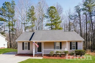 1027 Laurel Leaf Rd in Zebulon, NC - Building Photo