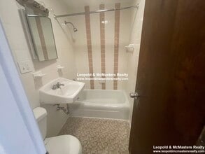 180 North Beacon St, Unit 3 in Boston, MA - Building Photo - Building Photo