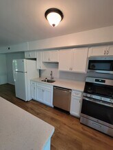 7533 Spring Lake Dr in Bethesda, MD - Building Photo - Building Photo