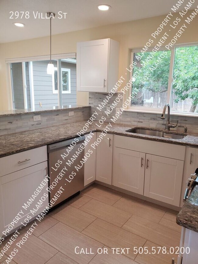 2978 Villa St in Los Alamos, NM - Building Photo - Building Photo