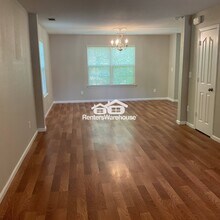 4328 Houldsworth Dr in Charlotte, NC - Building Photo - Building Photo