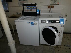 118 Corbin Ave in Jersey City, NJ - Building Photo - Building Photo