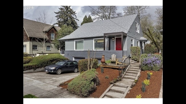 property at 1429 NE Mason St