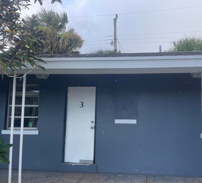 property at 131 E 27th St