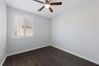 7423 Pepperbox Ave in Las Vegas, NV - Building Photo - Building Photo
