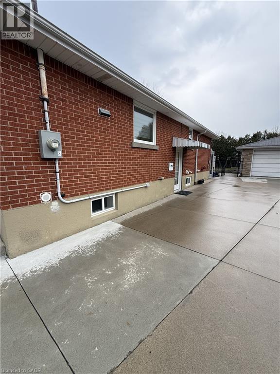 79 Castlefield Dr in Hamilton, ON - Building Photo - Building Photo