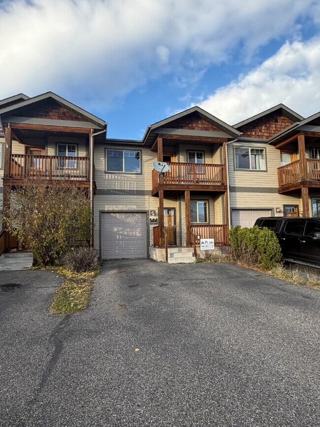 property at 646 Westgate Ave