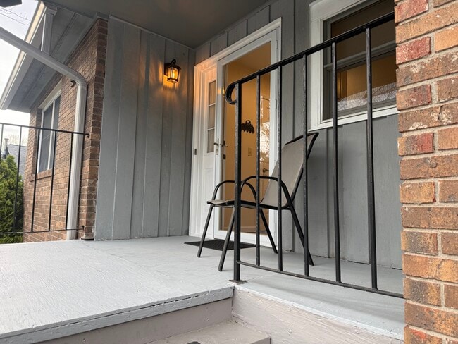 104 Meadow Park Ln, Unit c