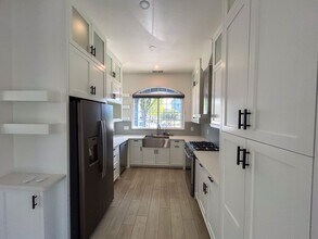 1826 Bedford Dr in Chico, CA - Building Photo - Building Photo