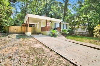 312 Pineview Ln W in Mobile, AL - Building Photo - Building Photo