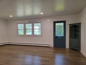 661 Lauschtown Rd in Denver, PA - Building Photo - Building Photo