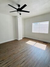2618 E Illinois Ave in Fresno, CA - Building Photo - Building Photo