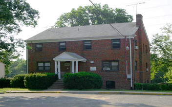 905 Fairview Ave in Takoma Park, MD - Building Photo - Building Photo