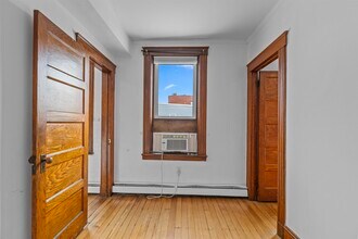 201 19th St in Union City, NJ - Building Photo - Building Photo