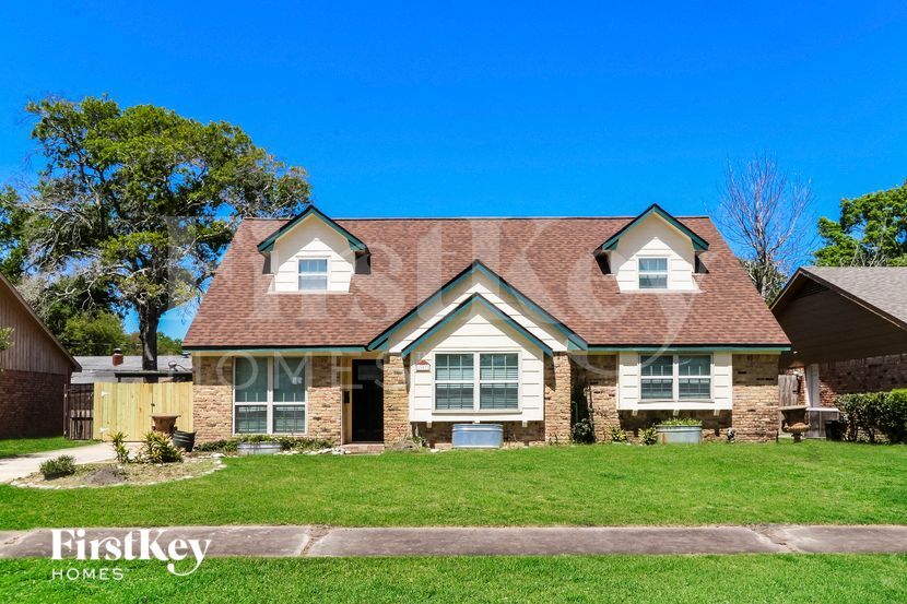 307 Coronation Dr in Houston, TX - Building Photo