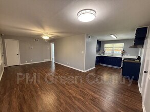 9108 E Marshall St in Tulsa, OK - Building Photo - Building Photo