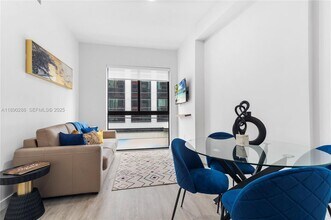 136 NW 26th St in Miami, FL - Building Photo - Building Photo