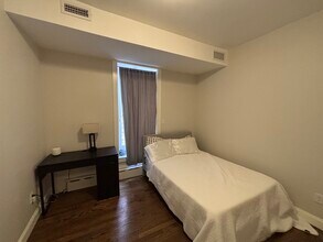 1702 Beacon St, Unit 2 in Brookline, MA - Building Photo - Building Photo