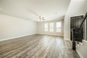 1024 Foxglove Dr in Carrollton, TX - Building Photo - Building Photo