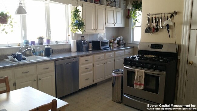 property at 97 W Quincy St