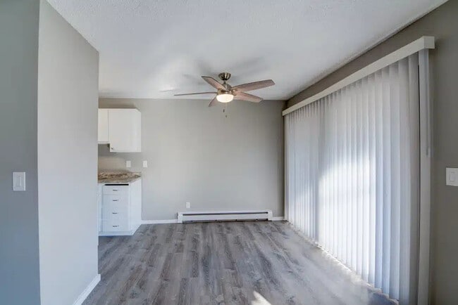 Riverfront Apartments in Auburn, WA - Foto de edificio - Building Photo