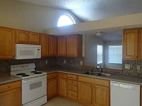 7898 Antonio Ln in Blacklick, OH - Building Photo - Building Photo