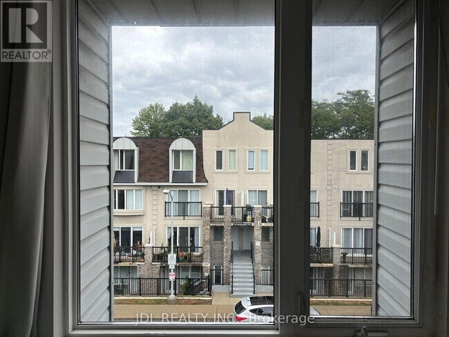 85 George Appleton Way in Toronto, ON - Building Photo - Building Photo