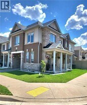 3098 Michelangelo Rd in Burlington, ON - Building Photo