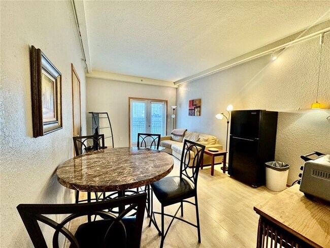 101 Palm Harbor Pkwy-Unit -B408 in Palm Coast, FL - Building Photo - Building Photo