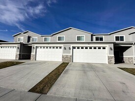 225 W 950 S in Tremonton, UT - Building Photo