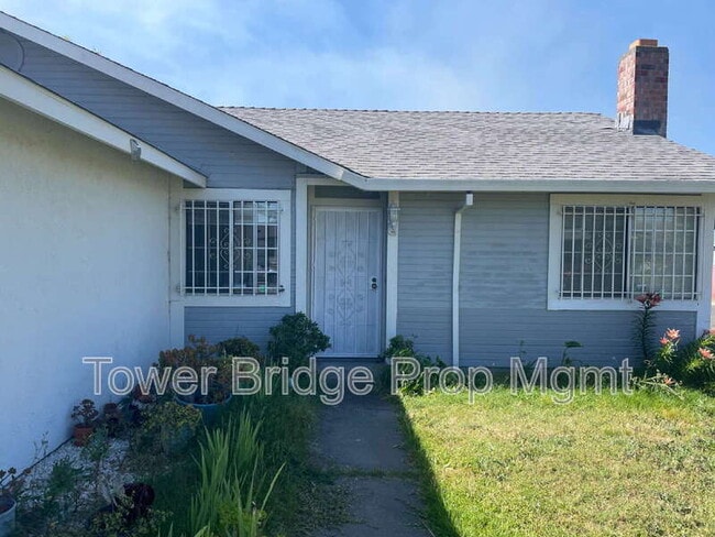 property at 4068 Fawn Cir