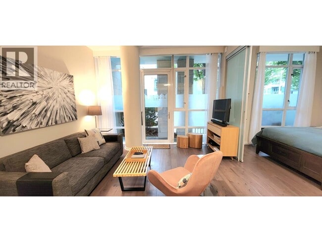 186 Athletes Way in Vancouver, BC - Building Photo - Building Photo