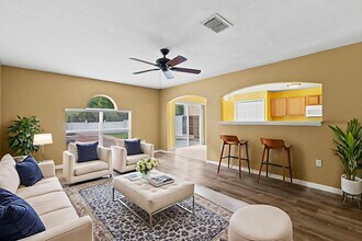 3609 Fyfield Ct in Land O Lakes, FL - Foto de edificio - Building Photo