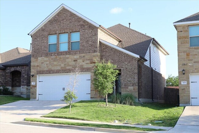 7403 Albany Dr in Austin, TX - Building Photo - Building Photo
