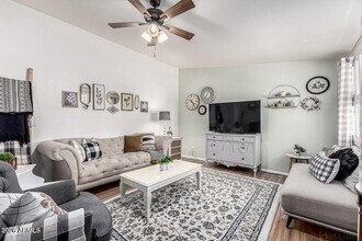 10362 W Oakmont Dr in Sun City, AZ - Foto de edificio - Building Photo