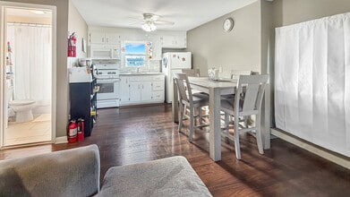 154 Charlton Ave, Unit Unit 2 in Lodi, NJ - Foto de edificio - Building Photo