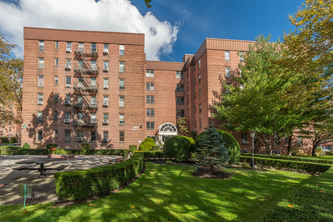 3105 Avenue V in Brooklyn, NY - Foto de edificio - Building Photo