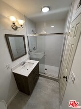 10846 Scoville Ave in Los Angeles, CA - Building Photo - Building Photo