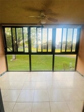 7331 NW 18th St in Margate, FL - Foto de edificio - Building Photo