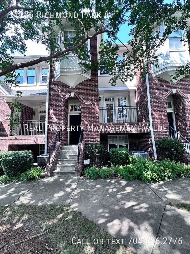 property at 14226 Richmond Park Ave
