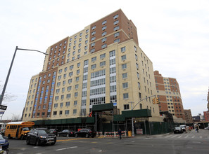 Crossroads Plaza: Phase I in Bronx, NY - Building Photo - Building Photo