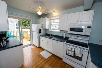 6 Weston St in Hull, MA - Building Photo - Building Photo