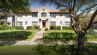 Biltmore in Dallas, TX - Building Photo