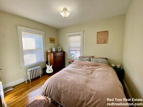 59 Brookley Rd, Unit 3L in Boston, MA - Foto de edificio - Building Photo