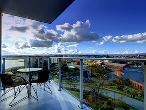 60 Saghalie Rd in Victoria, BC - Building Photo - Building Photo