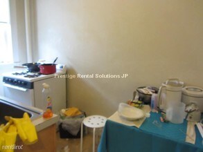 225 Kelton St-Unit -Apt 9 in Boston, MA - Building Photo - Building Photo